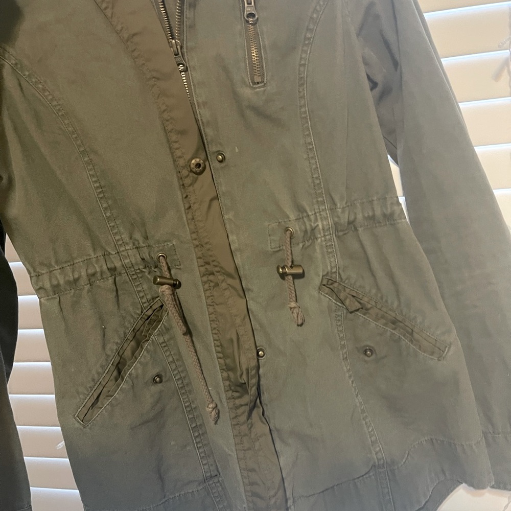 XS army green zip up jacket